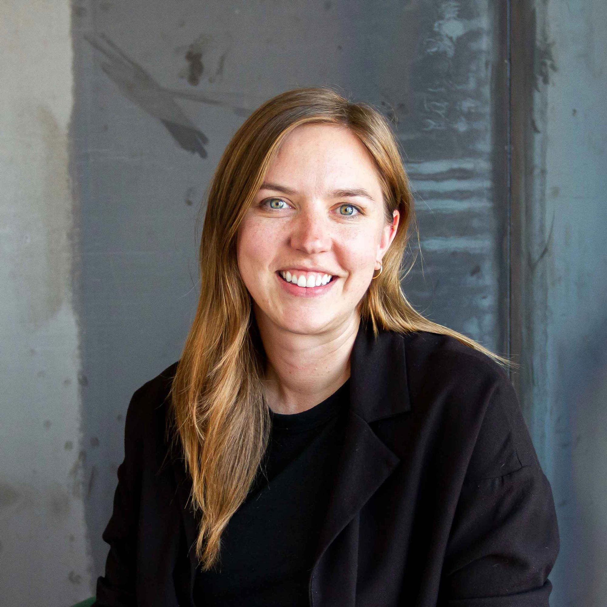 sara_hanna_bio_296x296